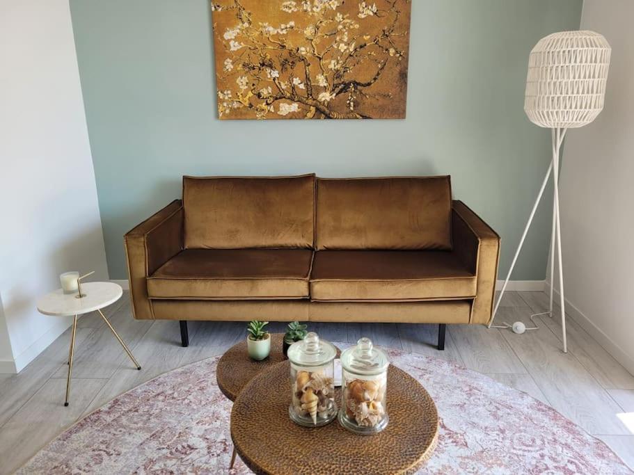 Lago-Apartment Midy, Sfeervol, Zwembad, Airco Domaso Luaran gambar
