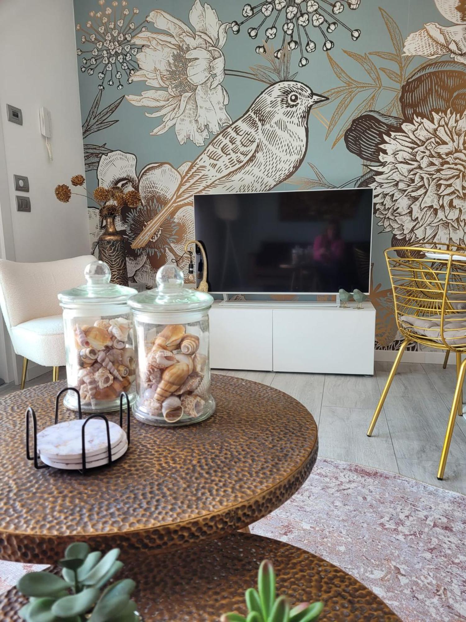 Lago-Apartment Midy, Sfeervol, Zwembad, Airco Domaso Luaran gambar
